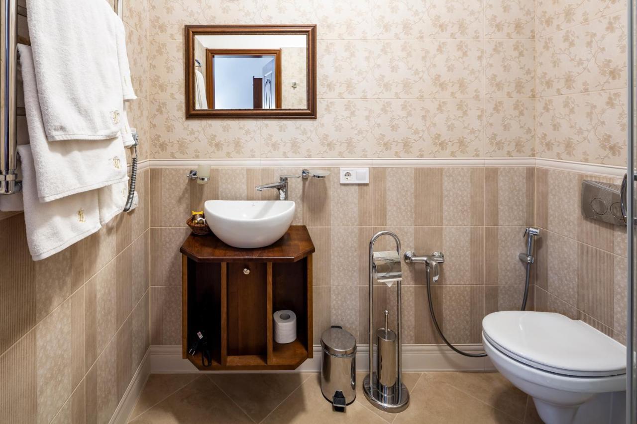 Mini-Hotel Guest House Inn Lviv Exterior foto