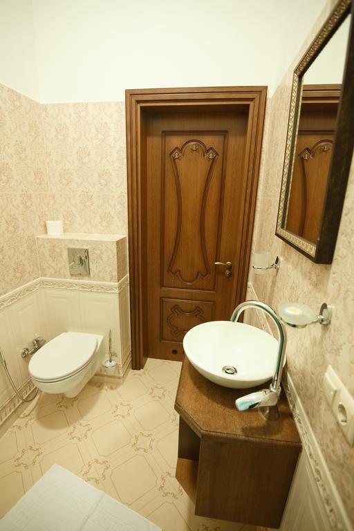 Mini-Hotel Guest House Inn Lviv Exterior foto