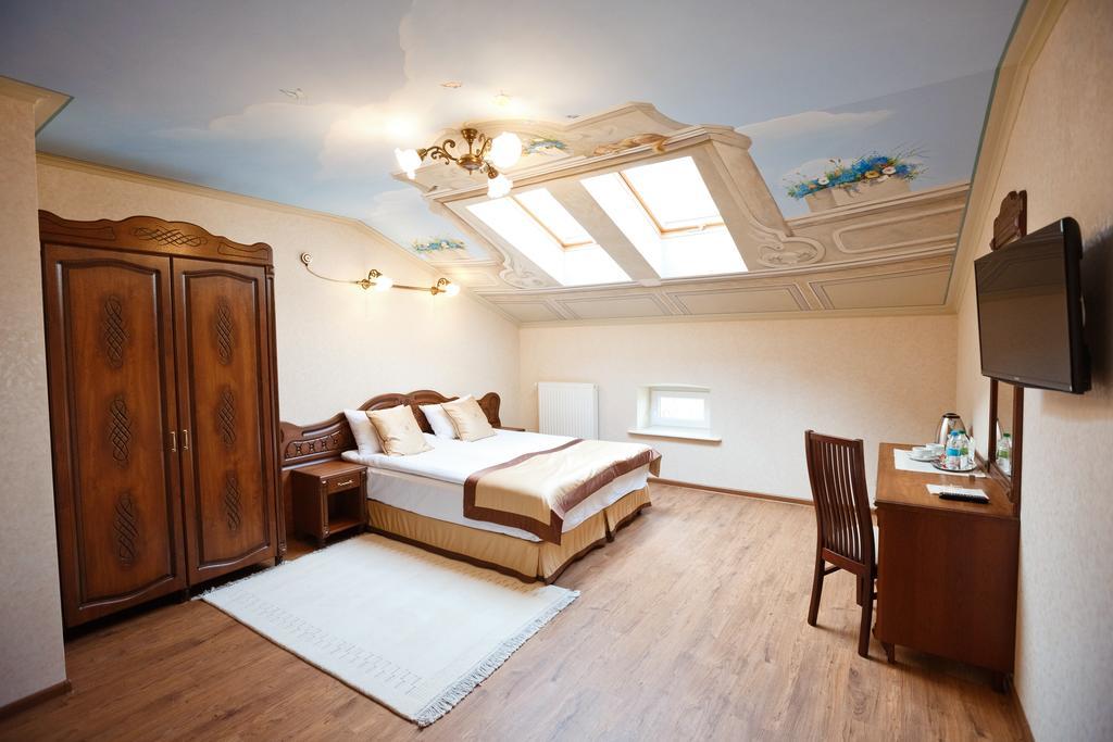 Mini-Hotel Guest House Inn Lviv Quarto foto