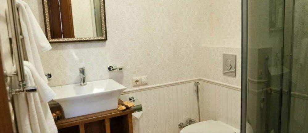 Mini-Hotel Guest House Inn Lviv Exterior foto